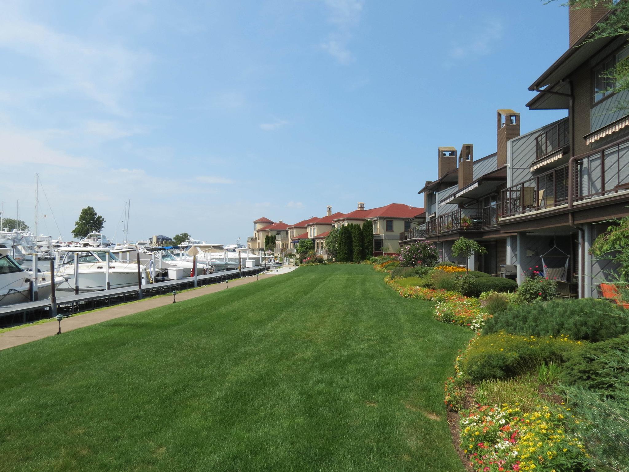 Catawba Island Club Marina