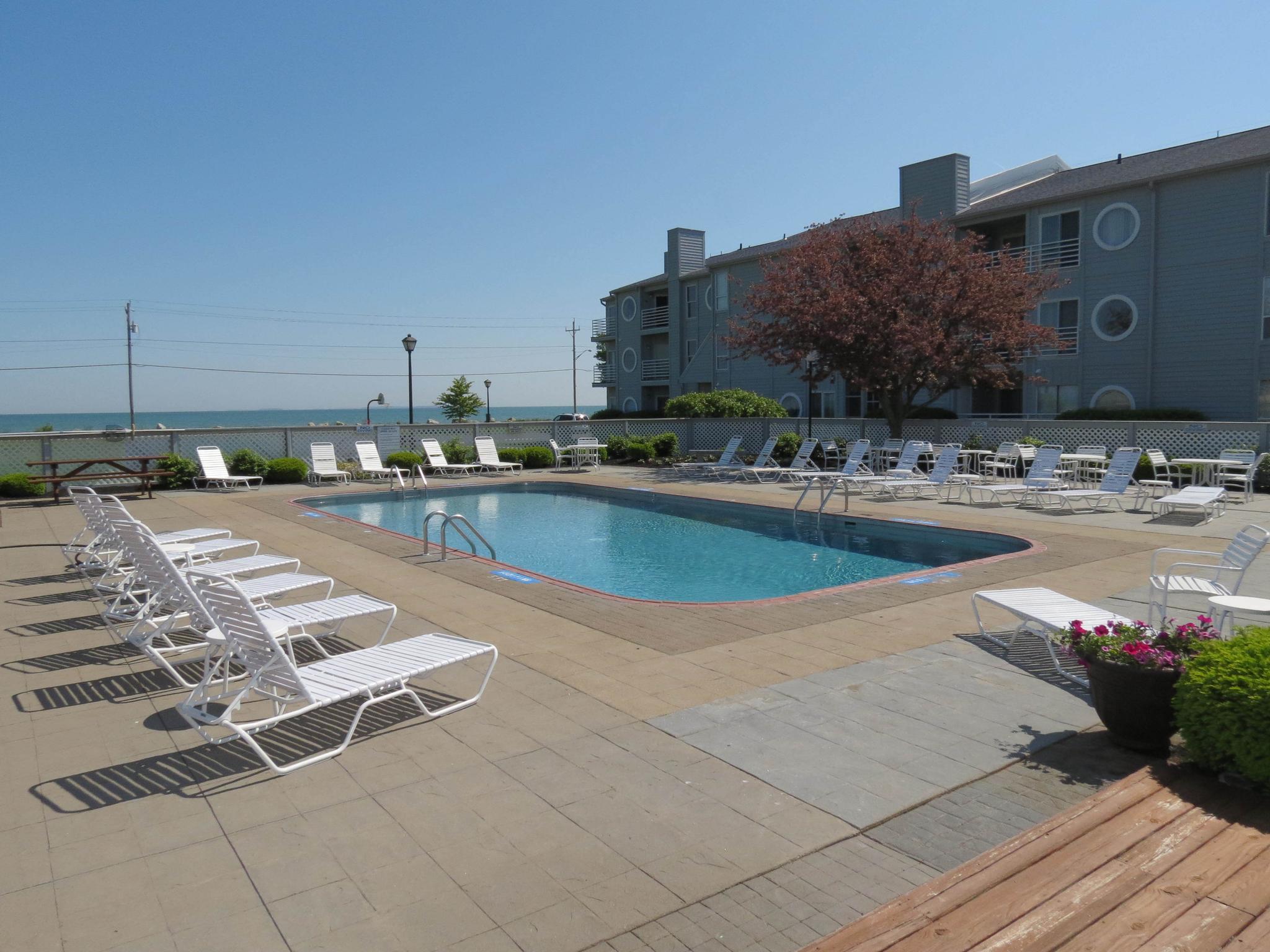 Clinton Reef Club Port Clinton Ohio