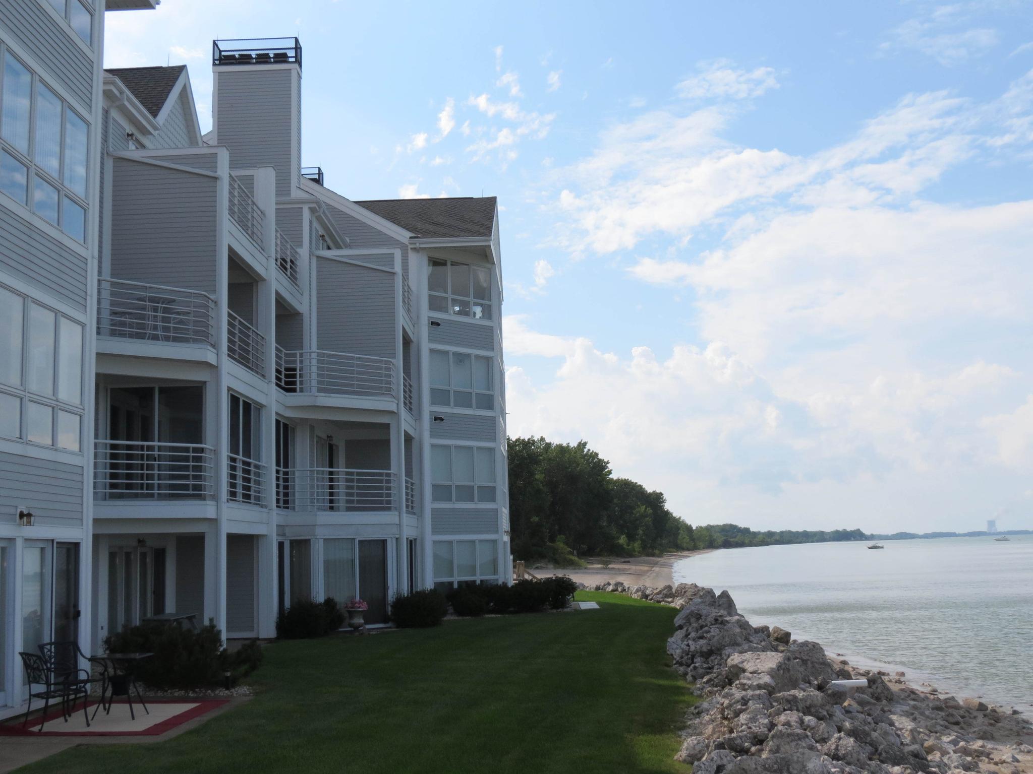 Erie Shores Port Clinton Ohio